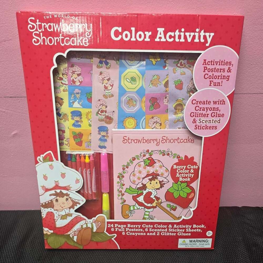 Strawberry Shortcake Color Activity Set